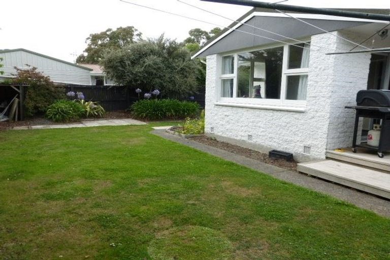Photo of property in 4 Kyeburn Place, Avonhead, Christchurch, 8042