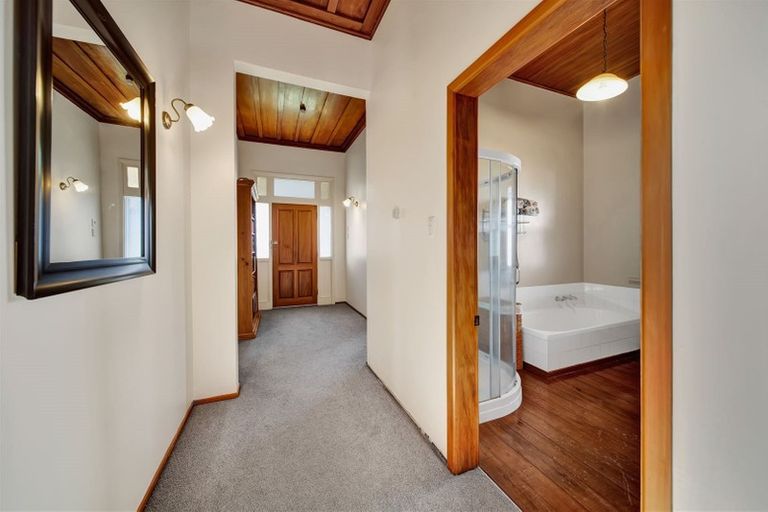 Photo of property in 34 Hunter Street, Hawera, 4610