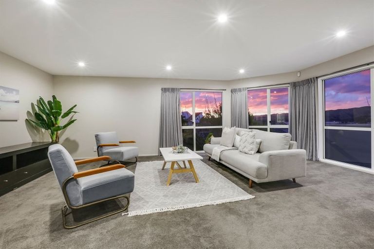 Photo of property in 2 Inlet Waters, Whitby, Porirua, 5024