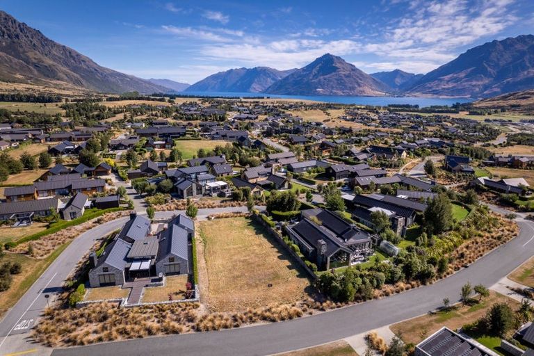 Photo of property in 13 Orford Drive, Jacks Point, Queenstown, 9371