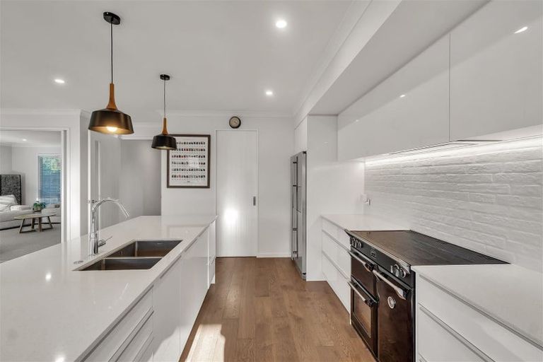 Photo of property in 11 Hinterland Drive, Prebbleton, 7604