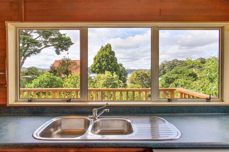 Photo of property in 4 Kellet Street, Opua, 0200