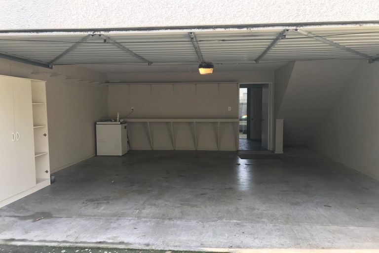 Photo of property in Hagley Mews, 6/454 Hagley Avenue, Christchurch Central, Christchurch, 8011
