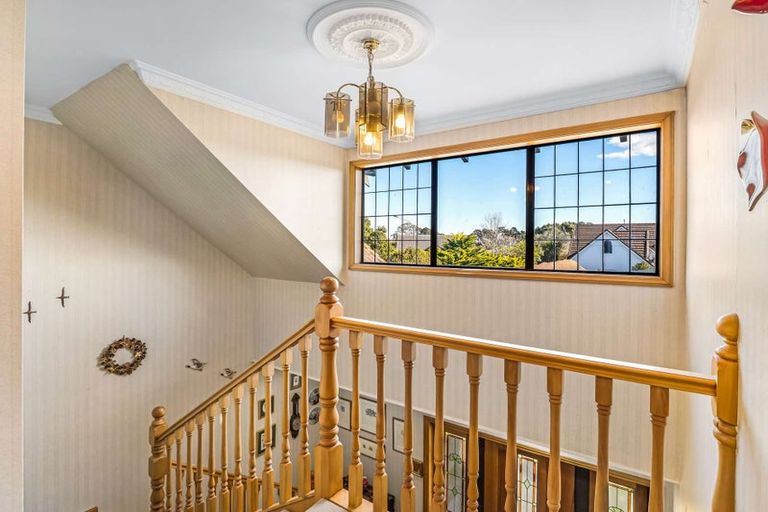 Photo of property in 43 Kilkenny Place, Fitzherbert, Palmerston North, 4410