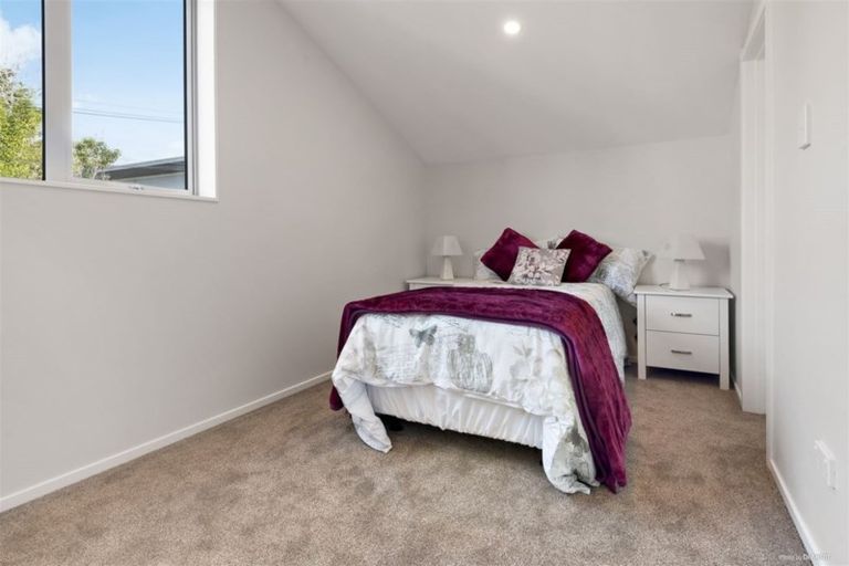 Photo of property in 61a Simpson Road, Ranui, Auckland, 0612