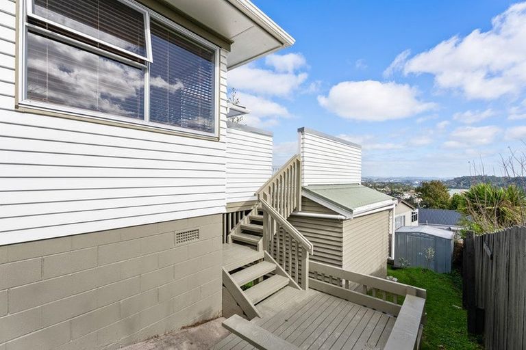 Photo of property in 7 Arcadia Crescent, Bayview, Auckland, 0629