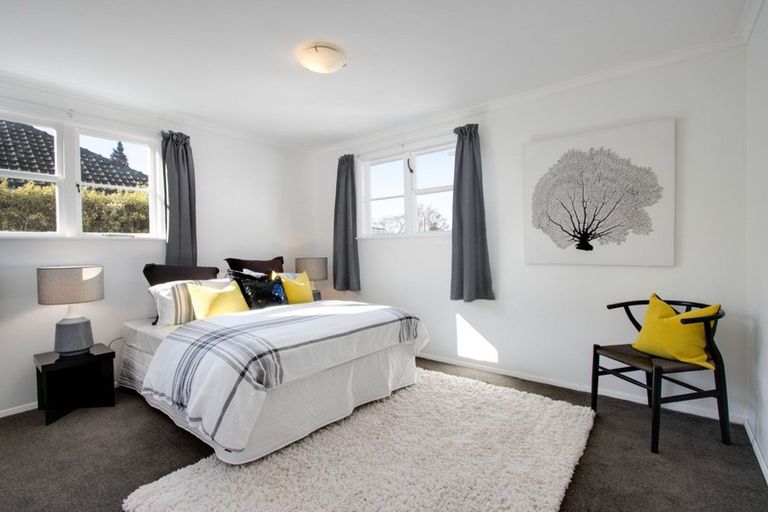 Photo of property in 11 Hammond Road, Taradale, Napier, 4112