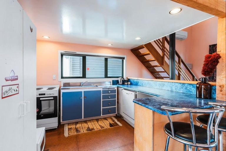 Photo of property in 24 Findlay Street, National Park, Owhango, 3989