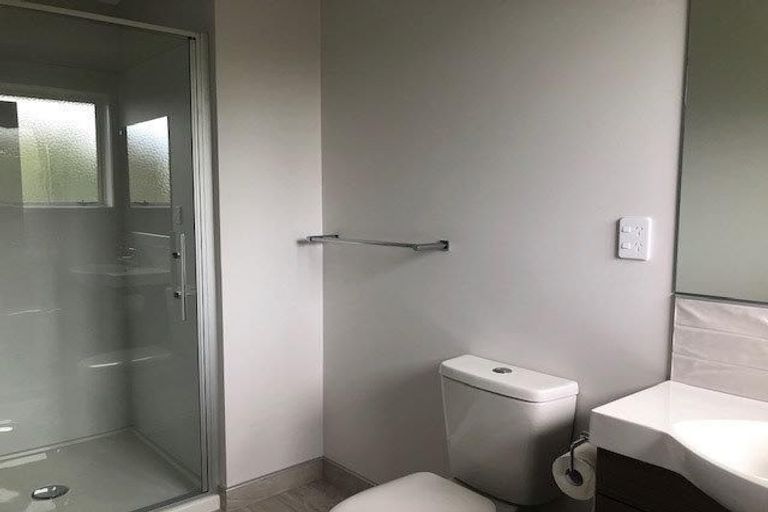 Photo of property in 50 Matija Place, Red Beach, 0932