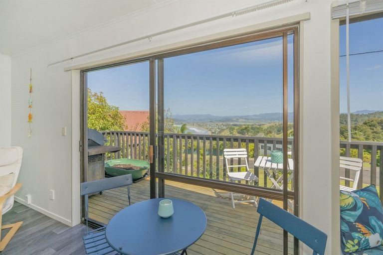 Photo of property in 1b Miro Place, Whitianga, 3510
