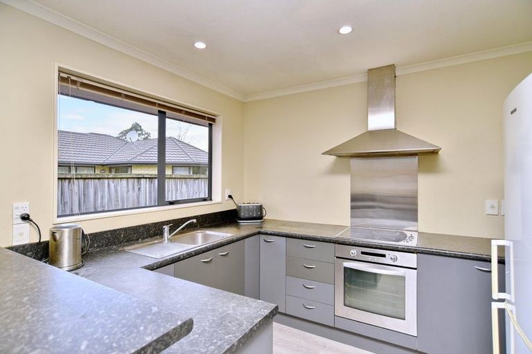 Photo of property in 8 Rubicon Place, Hei Hei, Christchurch, 8042