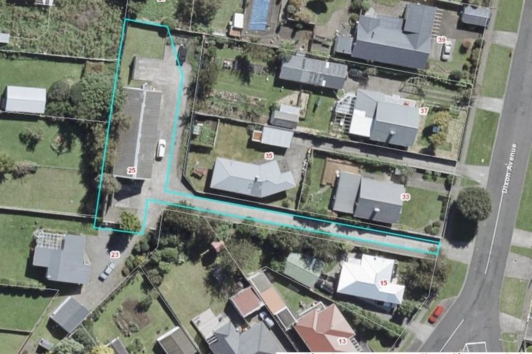 Photo of property in 4 Dixon Avenue, Hawera, 4610