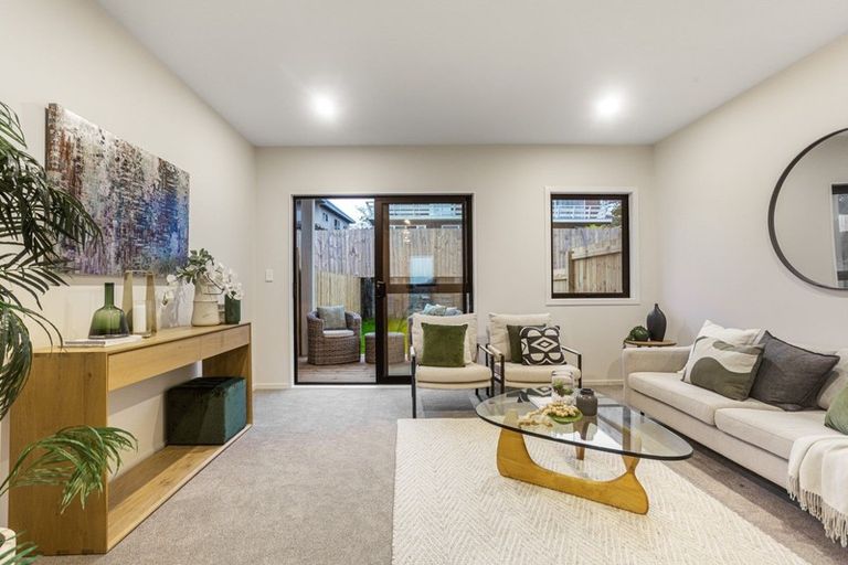 Photo of property in 13 Impatiens Lane, Massey, Auckland, 0614