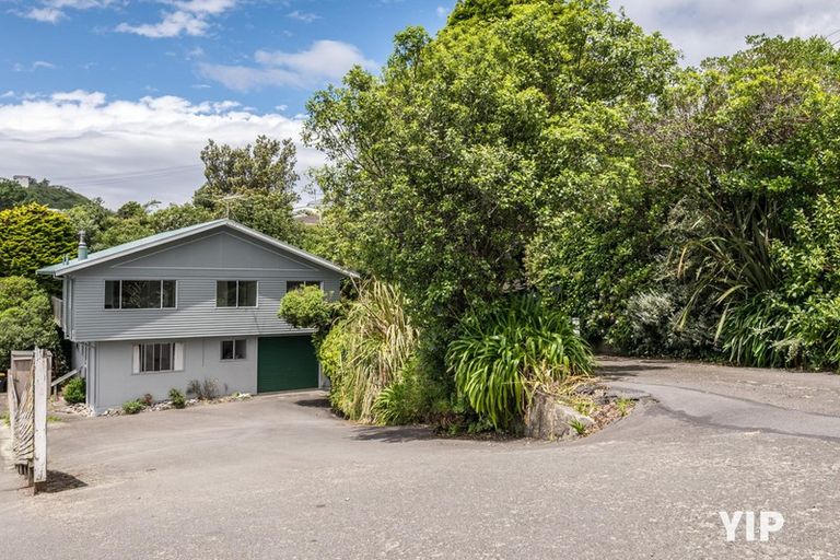 Photo of property in 39 Hindmarsh Street, Johnsonville, Wellington, 6037