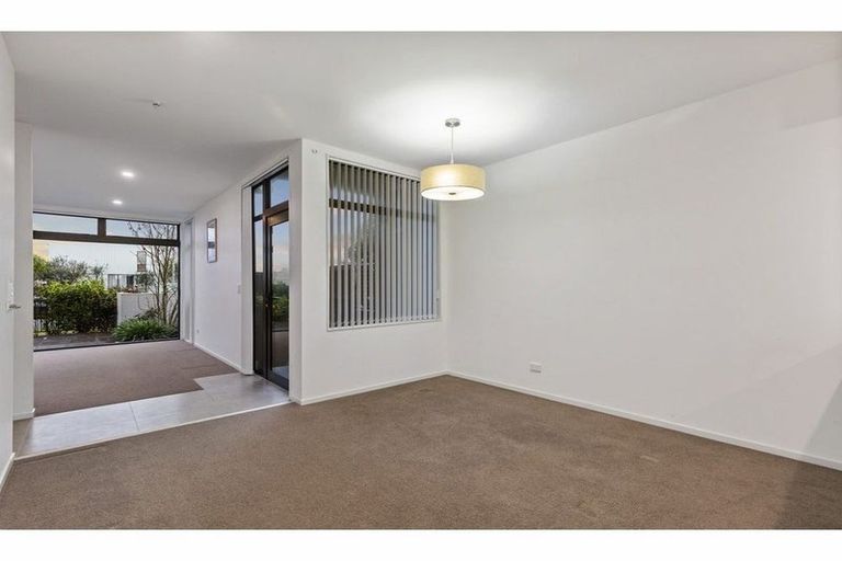 Photo of property in 49 Battalion Drive, Papakura, 2110