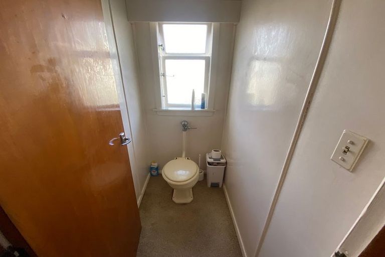 Photo of property in 54 Beauchamp Street, Karori, Wellington, 6012