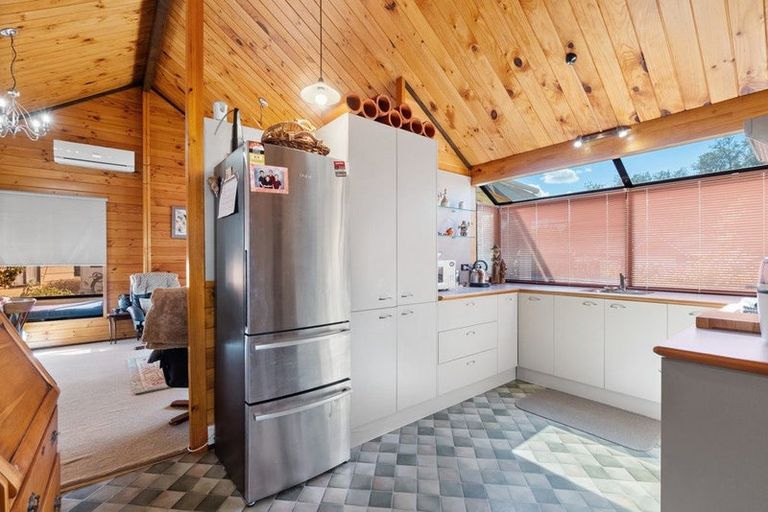 Photo of property in 18 Kingfisher Way, Te Kowhai, Hamilton, 3288