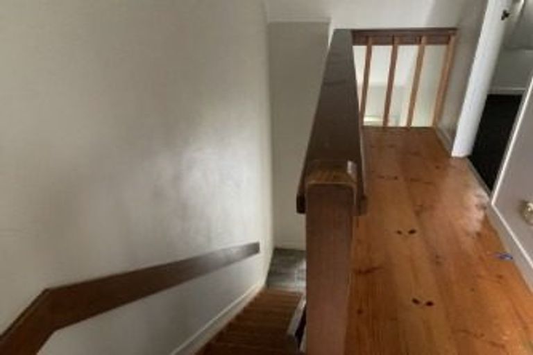 Photo of property in 12 Attlee Place, Gisborne, 4010