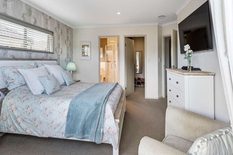Photo of property in 30 Popata Close, Papamoa Beach, Papamoa, 3118