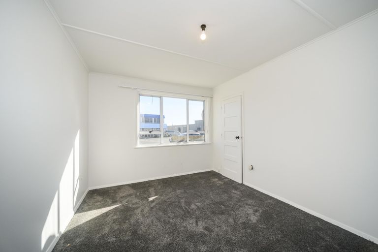 Photo of property in 928 Tremaine Avenue, Roslyn, Palmerston North, 4414