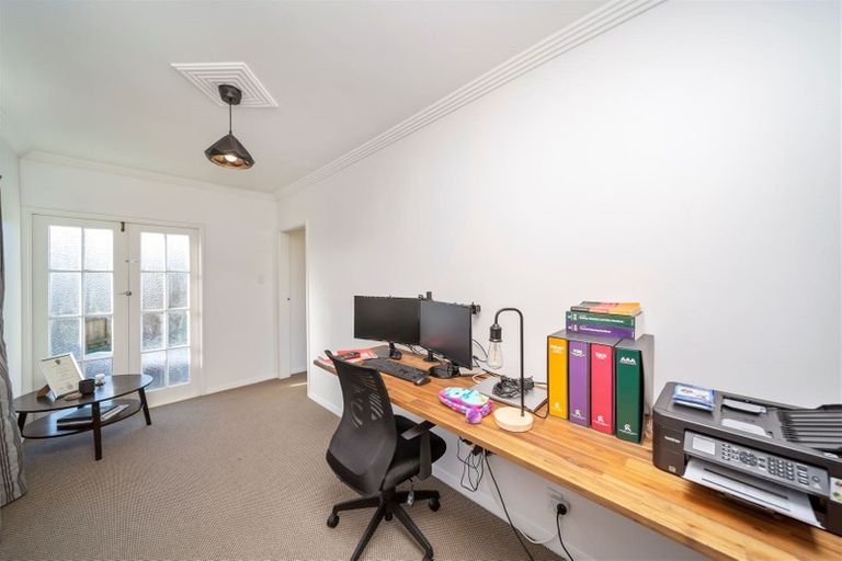 Photo of property in 32 Hunter Street, Hawera, 4610