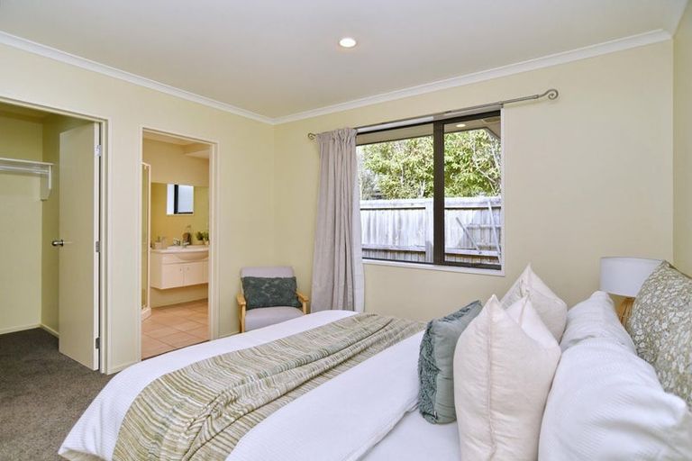 Photo of property in 11 Parkside Crescent, Northwood, Christchurch, 8051