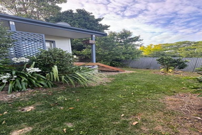 Photo of property in 22 Beihlers Road, Weymouth, Auckland, 2103