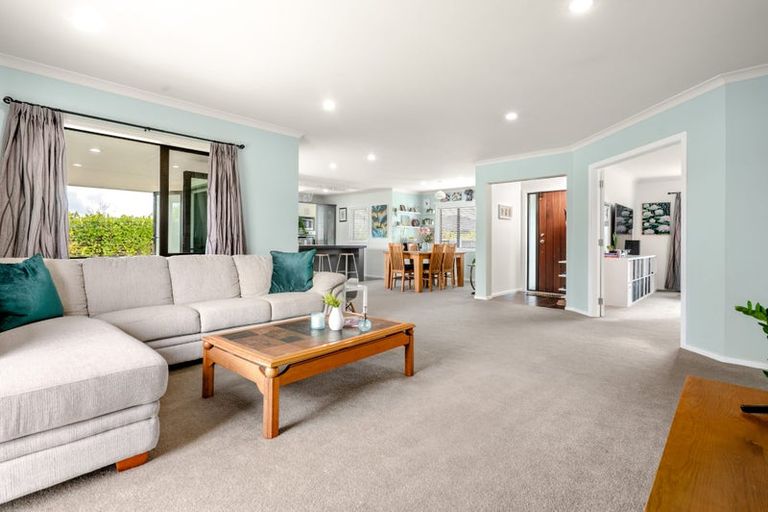 Photo of property in 1 Whitford Place, Rototuna North, Hamilton, 3210