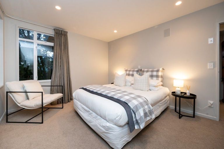 Photo of property in 14 Woodford Heights, Havelock North, 4130