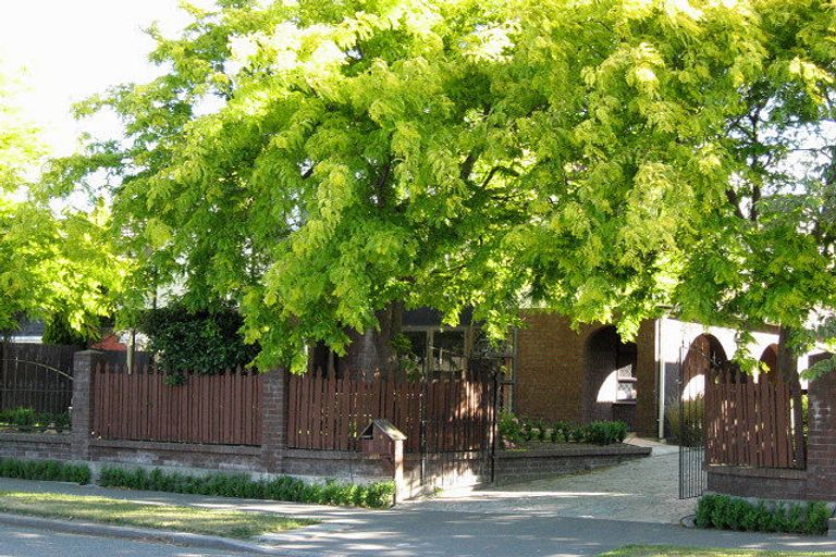 Photo of property in 15 Broadfell Avenue, Avonhead, Christchurch, 8042