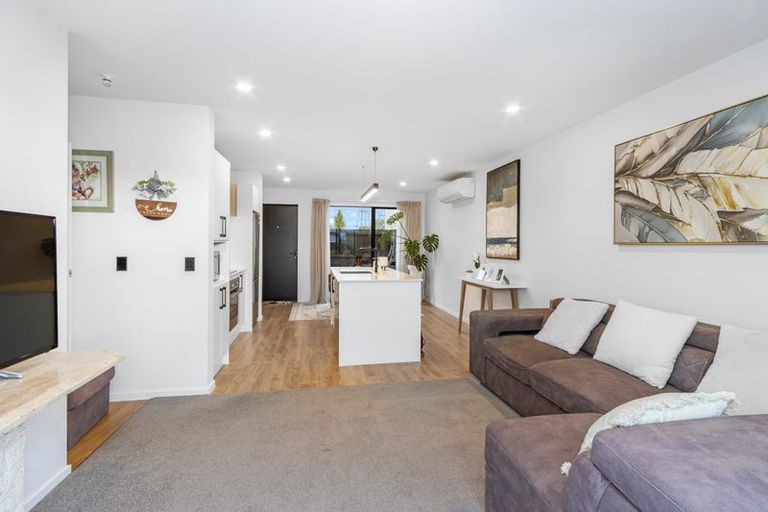 Photo of property in 16 Miromiro Street, Broomfield, Christchurch, 8042