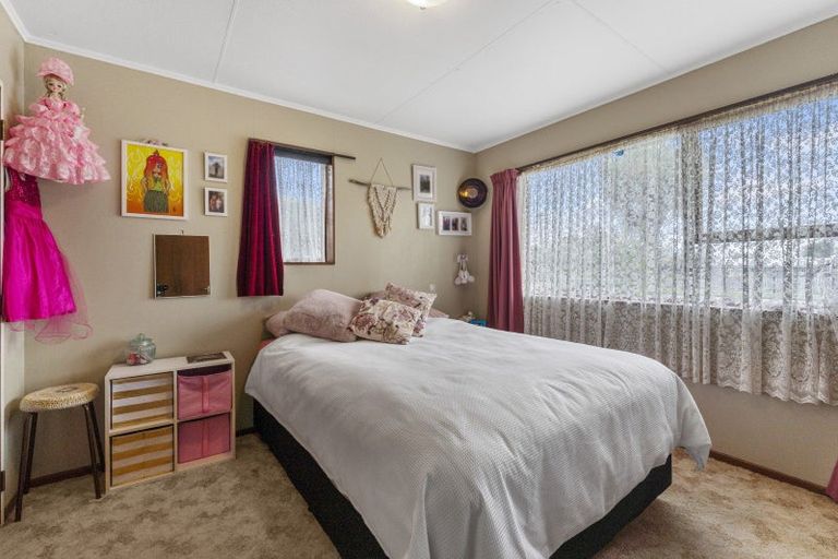 Photo of property in 18 Bell Street, Otaki, 5512