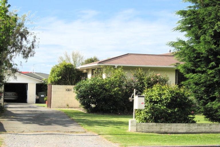 Photo of property in 14 Cridland Street West, Kaiapoi, 7630