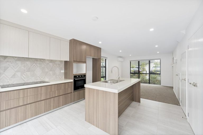 Photo of property in 18/106 Triangle Road, Massey, Auckland, 0614