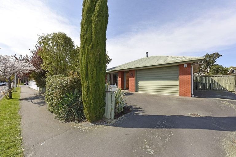 Photo of property in 88 Grahams Road, Burnside, Christchurch, 8041