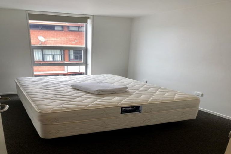 Photo of property in 2u4 Torrens Terrace, Mount Cook, Wellington, 6011