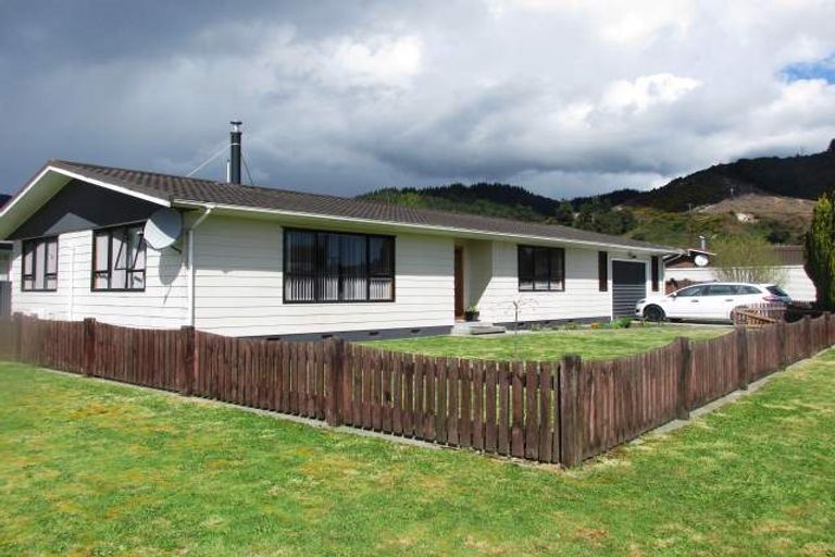 Photo of property in 55 Church Street, Reefton, 7830