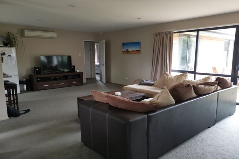 Photo of property in 33 Robinia Place, Wigram, Christchurch, 8042