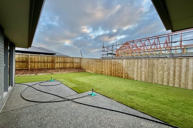 Photo of property in 10 Privet Way, Rolleston, 7614