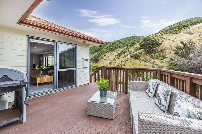 Photo of property in 499 South Makara Road, Makara, Karori, 6972