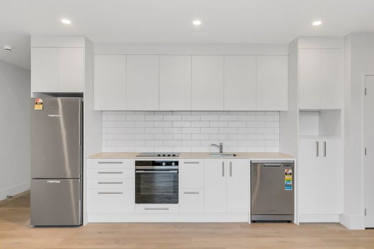 Photo of property in 103/165 Lake Road, Northcote, Auckland, 0627