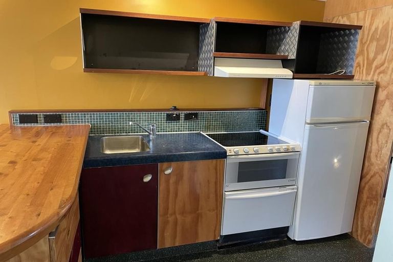 Photo of property in Qba Apartments, 2r/51 Webb Street, Mount Cook, Wellington, 6011