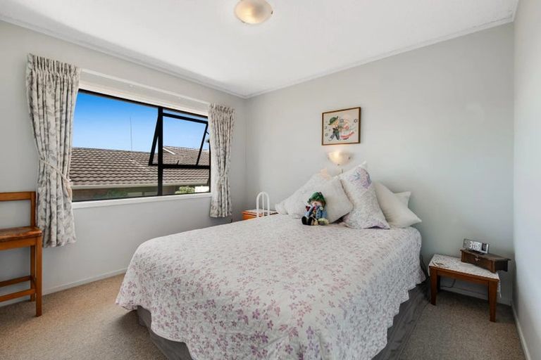 Photo of property in 1/213 Hibiscus Coast Highway, Red Beach, 0932