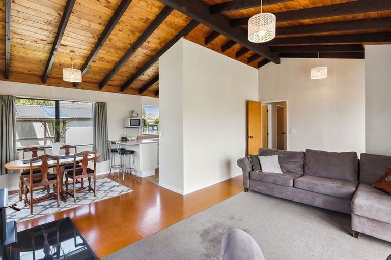 Photo of property in 6 Percival Road, Paraparaumu Beach, Paraparaumu, 5032