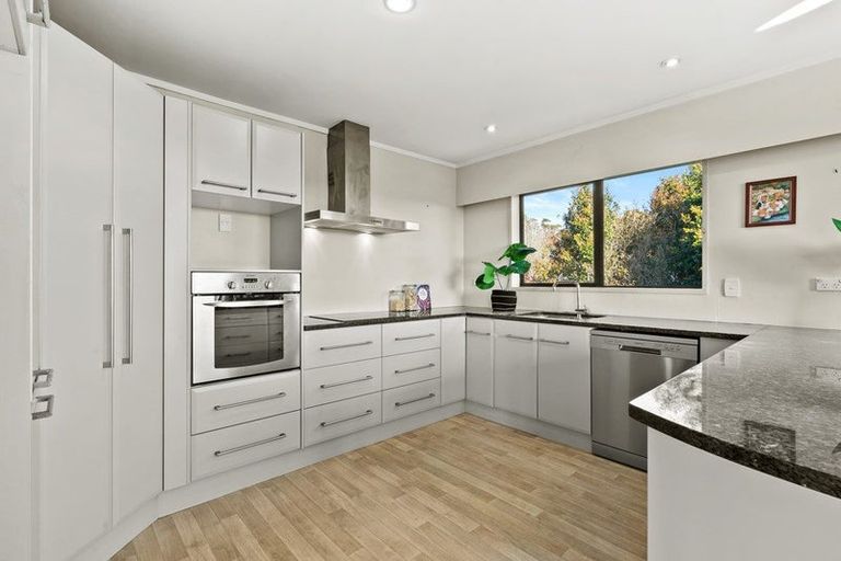 Photo of property in 2/22 Diorella Drive, Clover Park, Auckland, 2019