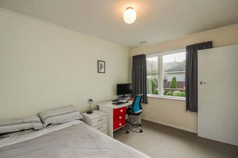 Photo of property in 93 South Karori Road, Karori, Wellington, 6012