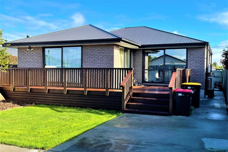 Photo of property in 64 Mackworth Street, Woolston, Christchurch, 8062