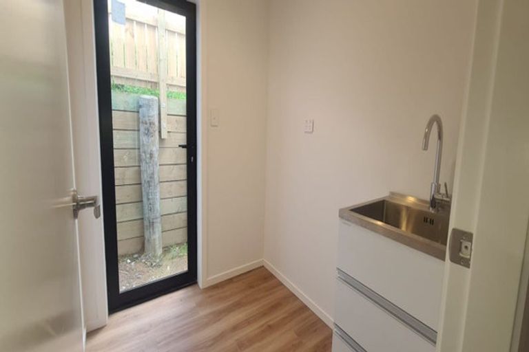 Photo of property in 21 Topsail Way, Whitby, Porirua, 5024