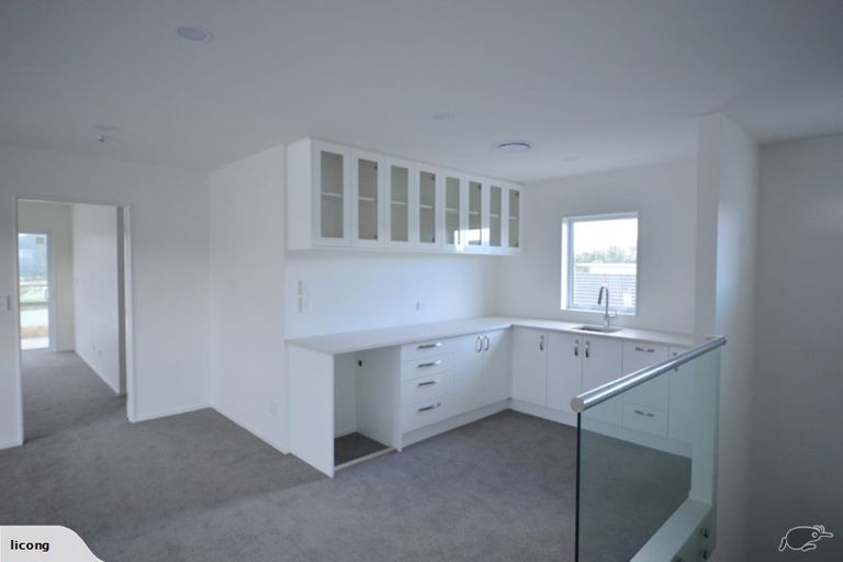 Photo of property in 94 Pohutukawa Parade, Riverhead, 0820