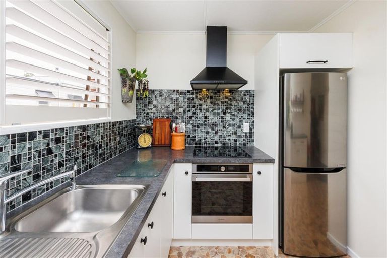 Photo of property in 3/10 Oxford Street, Marton, 4710